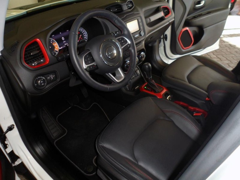 RENEGADE 2.0 16V TURBO DIESEL TRAILHAWK 4P 4X4 AUTOMÁTICO - 2017 - FARROUPILHA