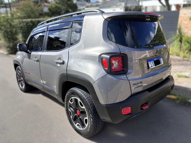 RENEGADE 2.0 16V TURBO DIESEL TRAILHAWK 4P 4X4 AUTOMÁTICO - 2017 - FARROUPILHA