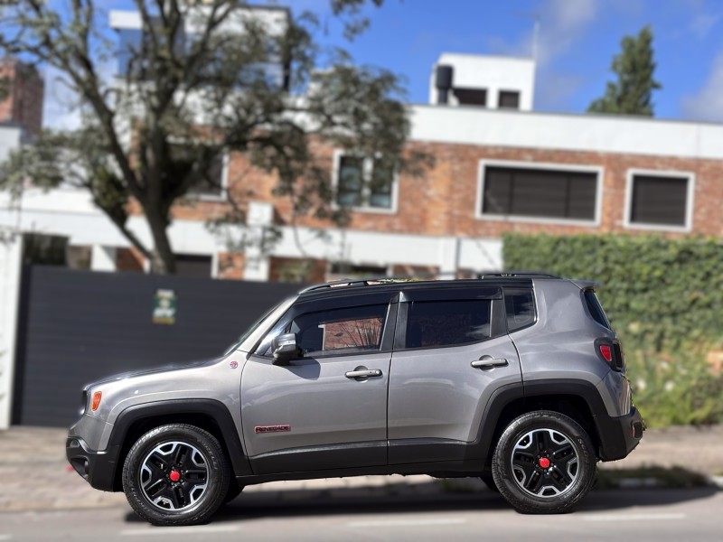 RENEGADE 2.0 16V TURBO DIESEL TRAILHAWK 4P 4X4 AUTOMÁTICO - 2017 - FARROUPILHA