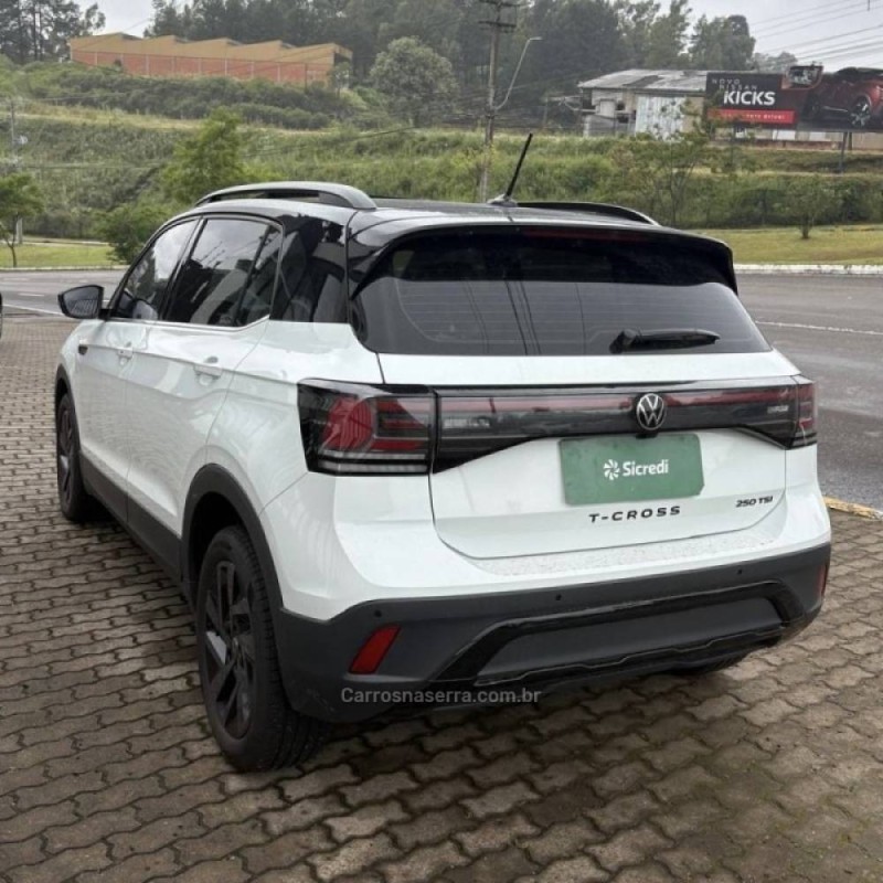 T-CROSS 1.4 HIGHLINE TSI 16V FLEX 4P AUTOMÁTICO - 2025 - CAXIAS DO SUL