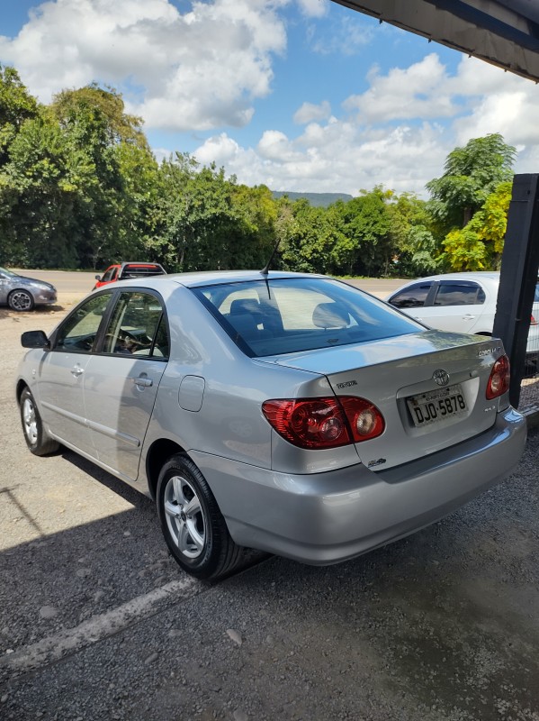 COROLLA 1.6 XLI 16V GASOLINA 4P AUTOMÁTICO - 2006 - VALE REAL
