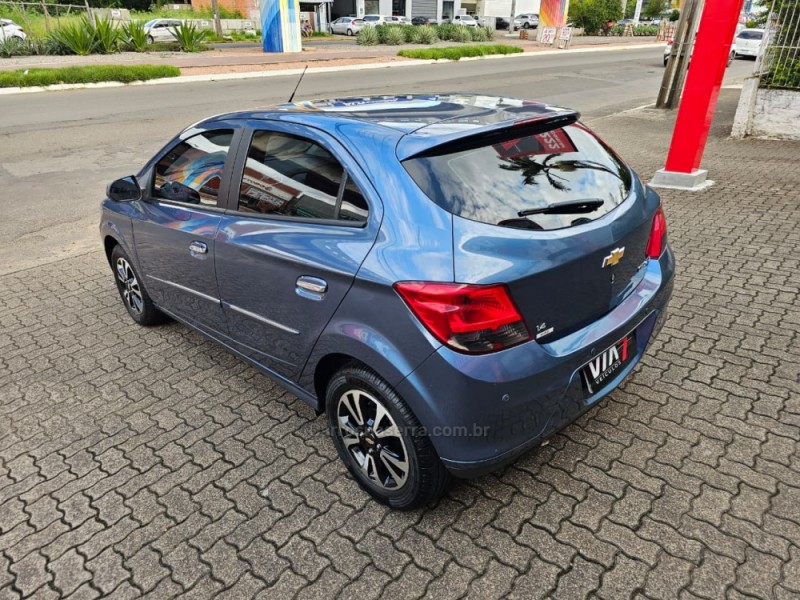 ONIX 1.4 MPFI LTZ 8V FLEX 4P MANUAL - 2015 - NOVO HAMBURGO