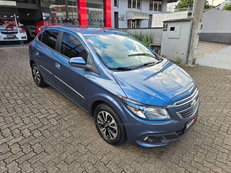 ONIX 1.4 MPFI LTZ 8V FLEX 4P MANUAL - 2015 - NOVO HAMBURGO