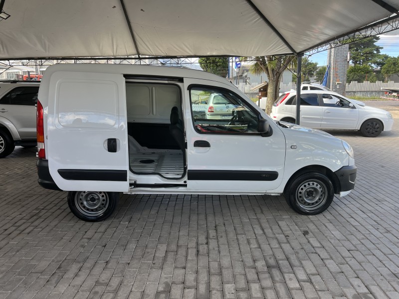 KANGOO 1.6 EXPRESSION 16V FLEX 4P MANUAL - 2016 - CAXIAS DO SUL