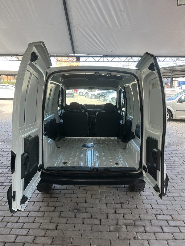 KANGOO 1.6 EXPRESSION 16V FLEX 4P MANUAL - 2016 - CAXIAS DO SUL