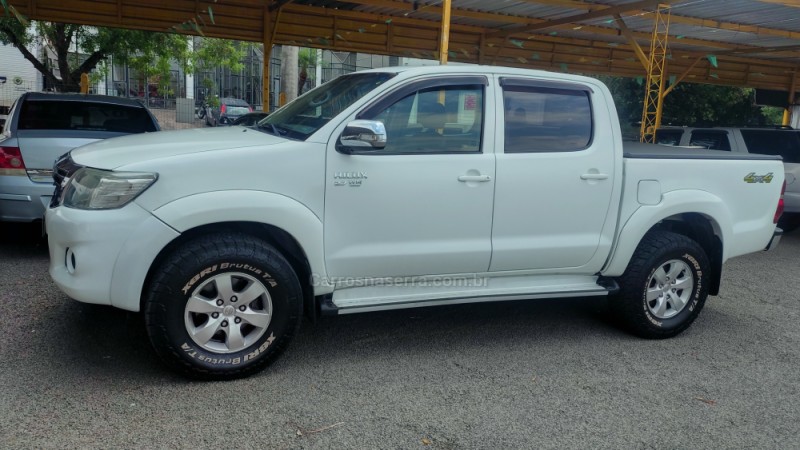 HILUX 2.7 SRV 4X4 CD 16V FLEX 4P AUTOMÁTICO - 2014 - SAPIRANGA