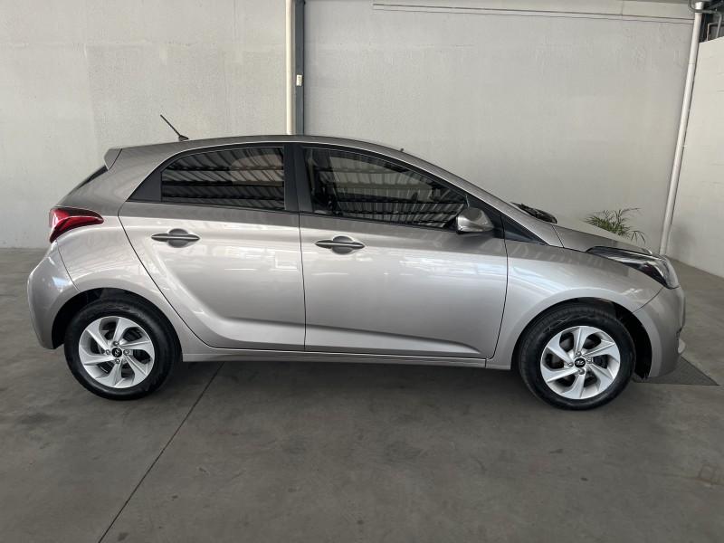 HB20 1.6 COMFORT STYLE 16V FLEX 4P AUTOMÁTICO - 2017 - CAXIAS DO SUL