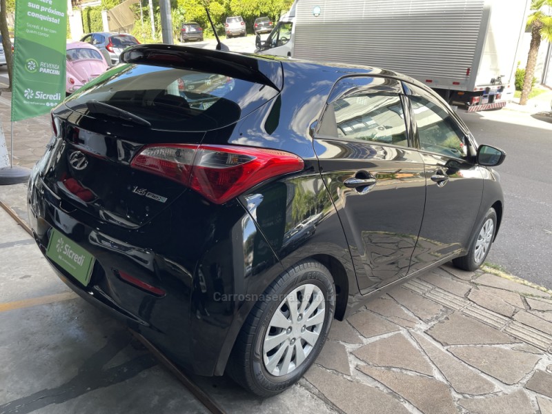 HB20 1.6 COMFORT PLUS 16V FLEX 4P MANUAL - 2014 - BENTO GONçALVES