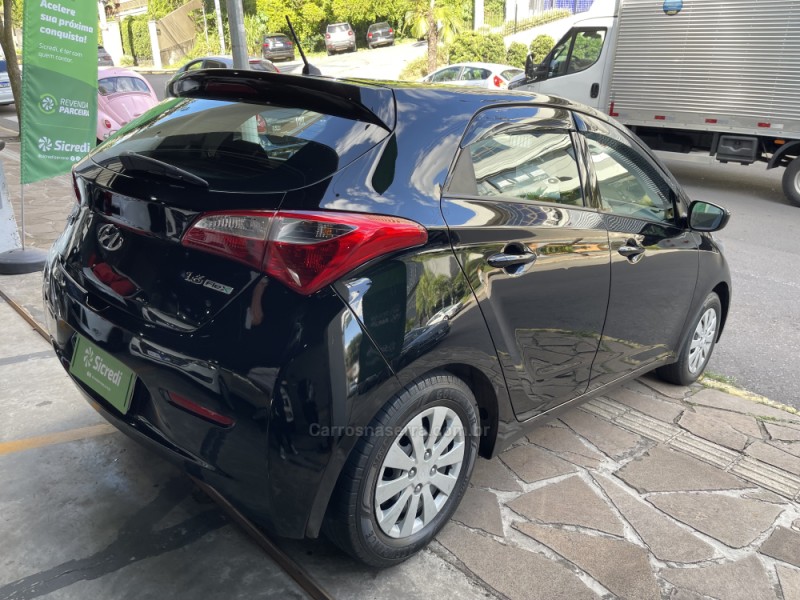 HB20 1.6 COMFORT PLUS 16V FLEX 4P MANUAL - 2014 - BENTO GONçALVES