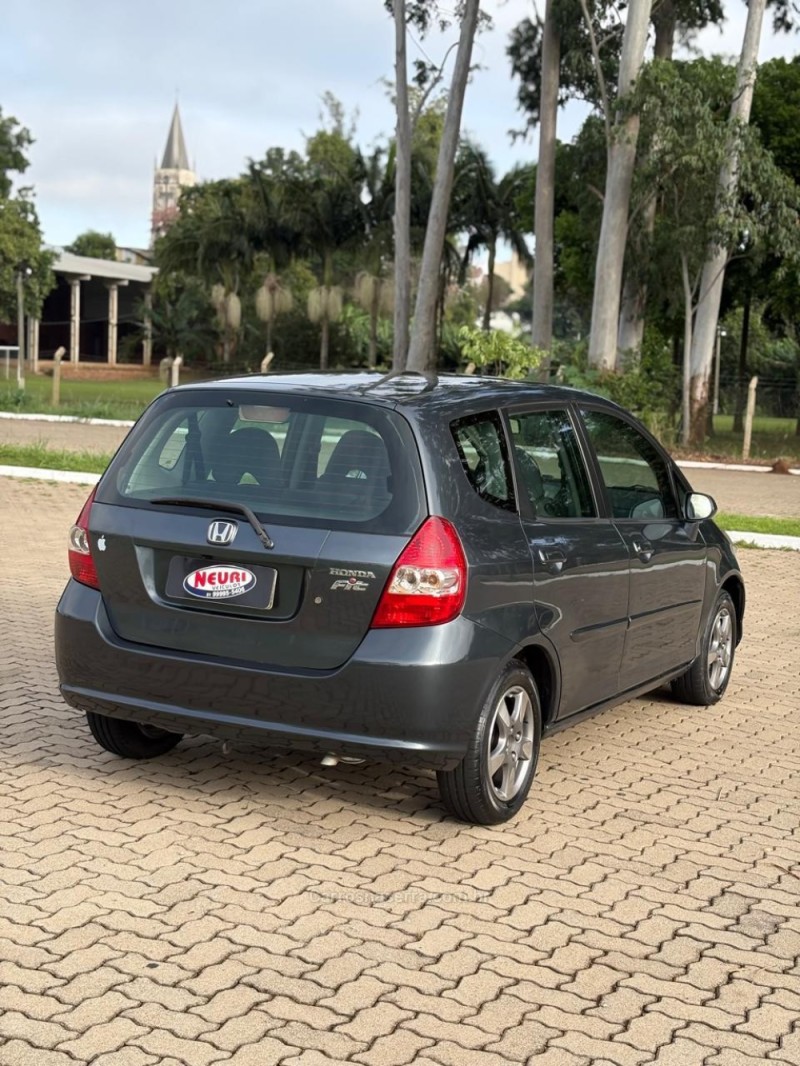 FIT 1.4 LX 16V FLEX 4P AUTOMÁTICO - 2006 - LAJEADO