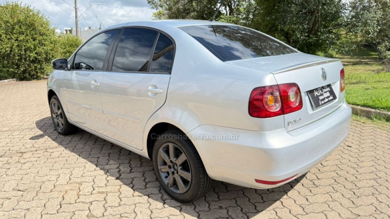 POLO SEDAN 1.6 MI COMFORTLINE 8V FLEX 4P MANUAL - 2013 - DOIS IRMãOS