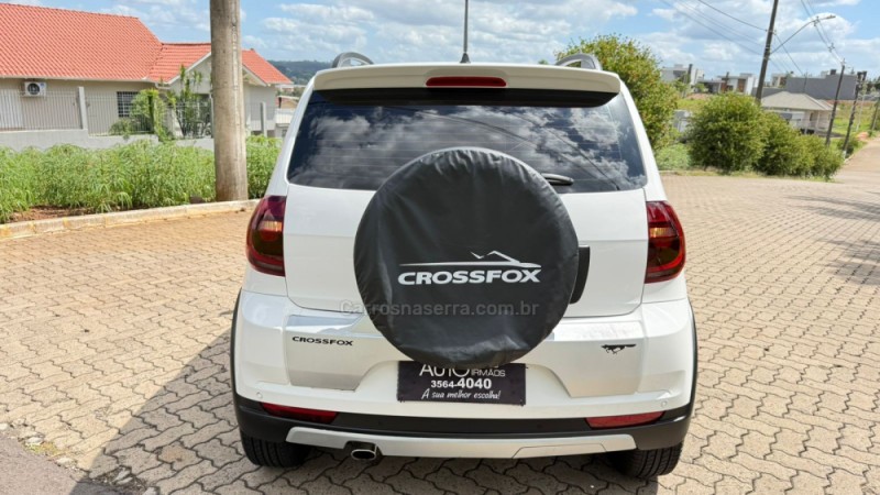 CROSSFOX 1.6 MI FLEX 8V 4P MANUAL - 2014 - DOIS IRMãOS