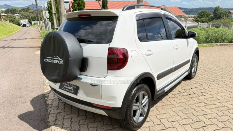 CROSSFOX 1.6 MI FLEX 8V 4P MANUAL - 2014 - DOIS IRMãOS