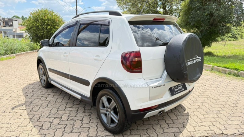 CROSSFOX 1.6 MI FLEX 8V 4P MANUAL - 2014 - DOIS IRMãOS