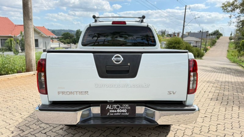 FRONTIER 2.5 SV ATTACK 4X4 CD TURBO ELETRONIC DIESEL 4P MANUAL - 2014 - DOIS IRMãOS