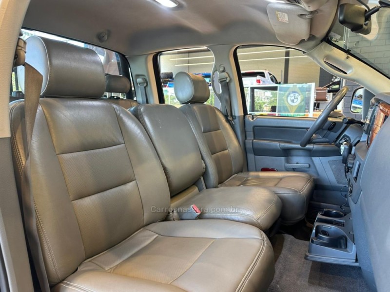 RAM 5.9 2500 SLT 4X4 CD I6 24V TURBO DIESEL 4P AUTOMÁTICO - 2006 - CAXIAS DO SUL