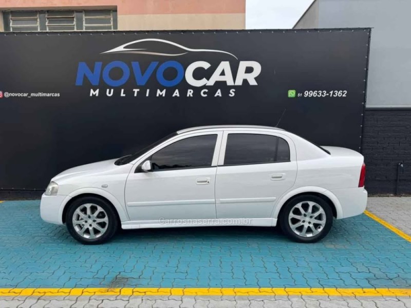 ASTRA 2.0 MPFI ADVANTAGE SEDAN 8V FLEX 4P MANUAL - 2011 - ESTâNCIA VELHA