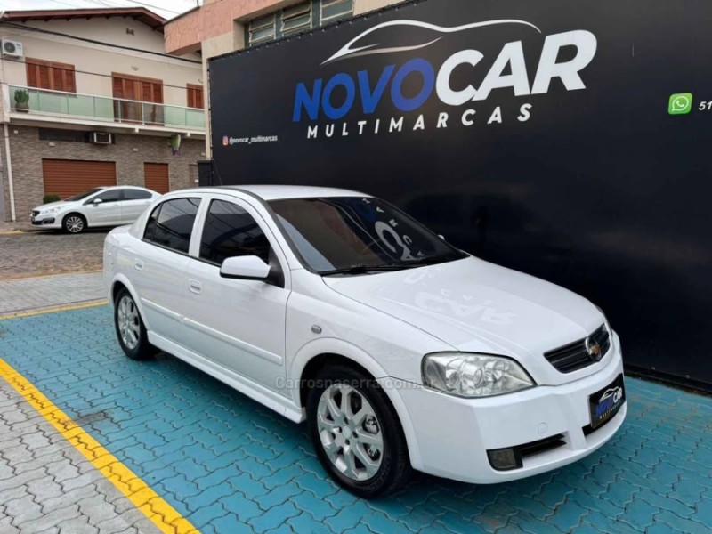 ASTRA 2.0 MPFI ADVANTAGE SEDAN 8V FLEX 4P MANUAL - 2011 - ESTâNCIA VELHA