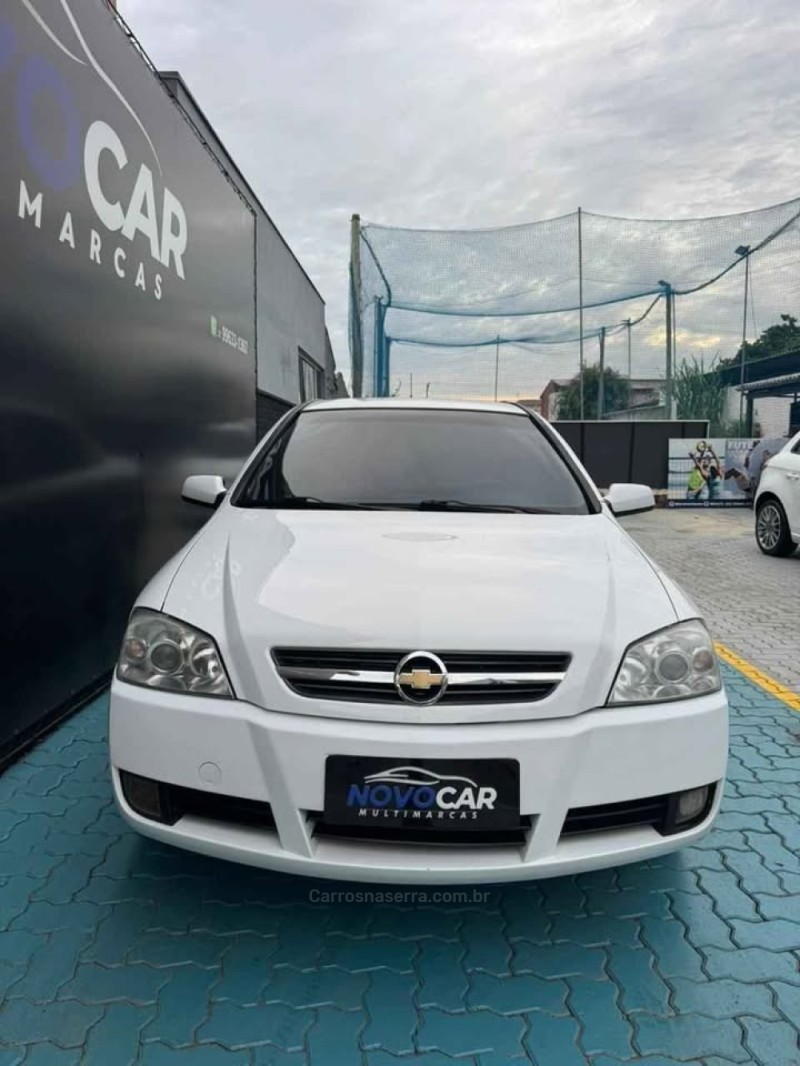 ASTRA 2.0 MPFI ADVANTAGE SEDAN 8V FLEX 4P MANUAL - 2011 - ESTâNCIA VELHA