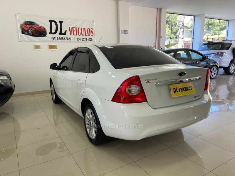 FOCUS 2.0 GLX SEDAN 16V FLEX 4P MANUAL - 2013 - NOVA BASSANO