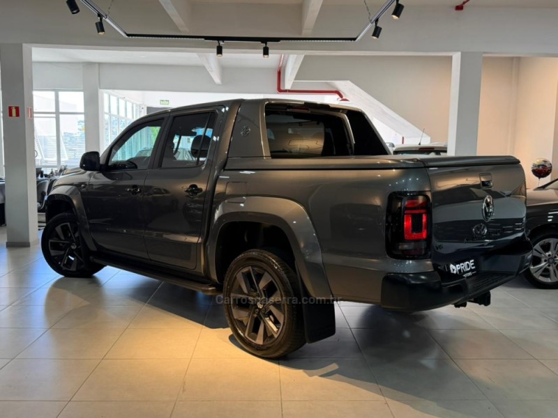 AMAROK 3.0 V6 EXTREME CD DIESEL 4X4 AT 4P AUTOMÁTICO - 2025 - CAXIAS DO SUL