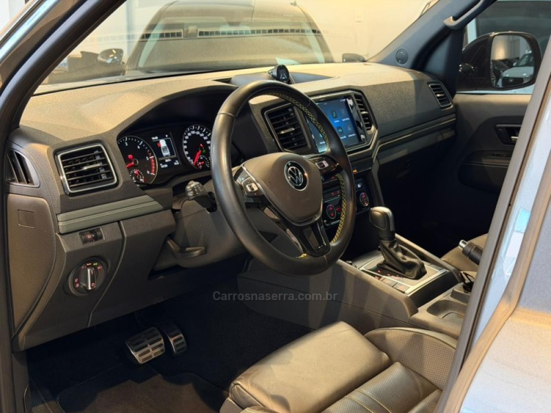 AMAROK 3.0 V6 EXTREME CD DIESEL 4X4 AT 4P AUTOMÁTICO - 2025 - CAXIAS DO SUL