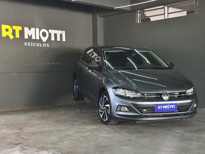 polo 1.0	200 tsi highline automatico  2021 mucum