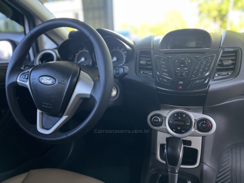 FIESTA 1.0 SEL ECOBOOST GTDI 12V GASOLINA 4P AUTOMÁTICO - 2017 - BOM PRINCíPIO