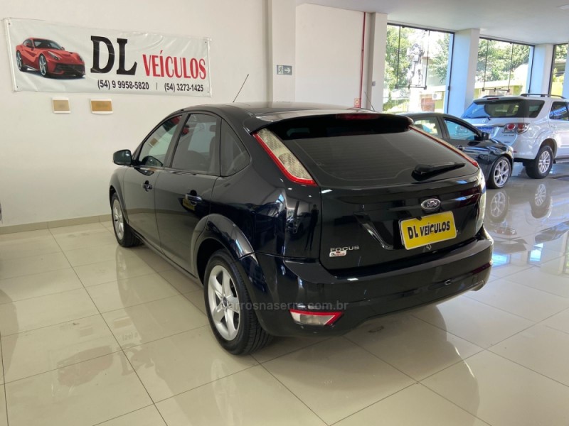 FOCUS 1.6 GLX 16V FLEX 4P MANUAL - 2013 - NOVA BASSANO