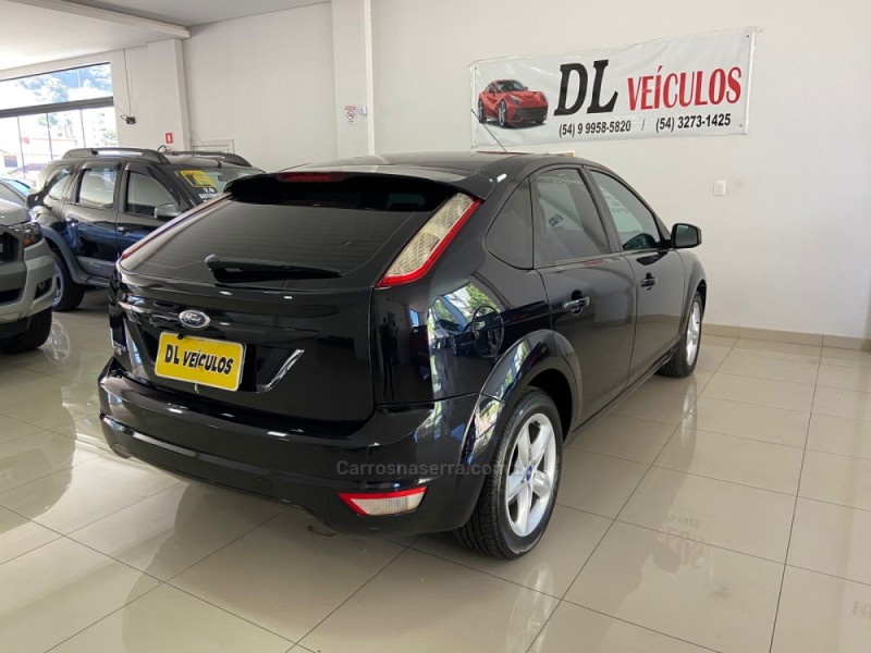 FOCUS 1.6 GLX 16V FLEX 4P MANUAL - 2013 - NOVA BASSANO