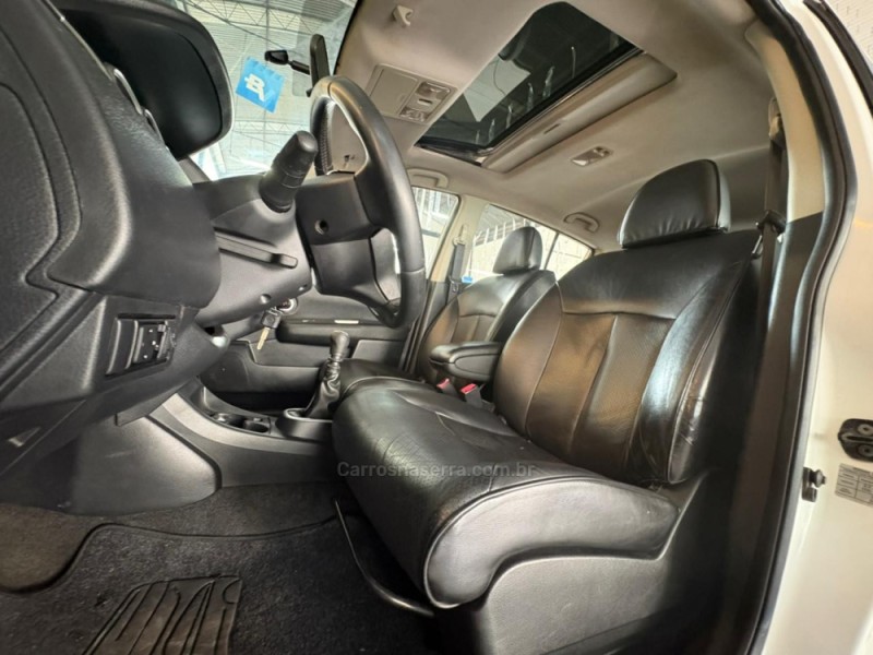 TIIDA 1.8 SL 16V FLEX 4P MANUAL - 2012 - NOVO HAMBURGO