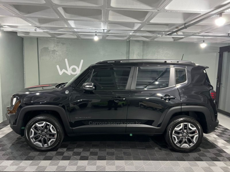 RENEGADE 1.3 TRAILHAWK T270 16V TURBO FLEX 4X4 4P AUTOMÁTICO - 2022 - BENTO GONçALVES