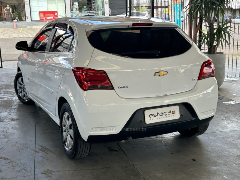 ONIX 1.0 MPFI LT 8V FLEX 4P MANUAL - 2019 - NOVO HAMBURGO