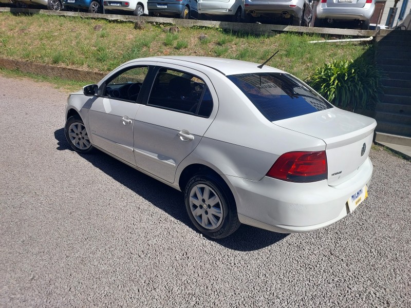 VOYAGE 1.0 MI TRENDLINE 8V FLEX 4P MANUAL - 2013 - BENTO GONçALVES