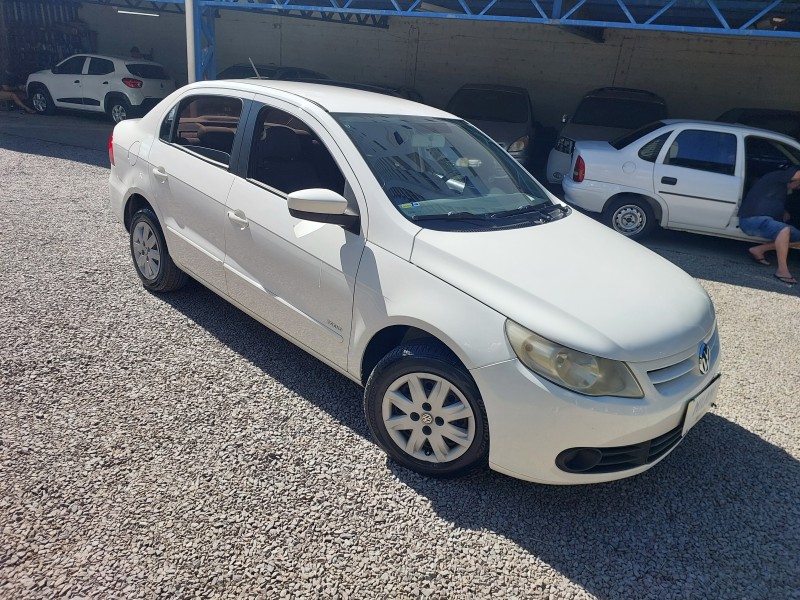 VOYAGE 1.0 MI TRENDLINE 8V FLEX 4P MANUAL - 2013 - BENTO GONçALVES