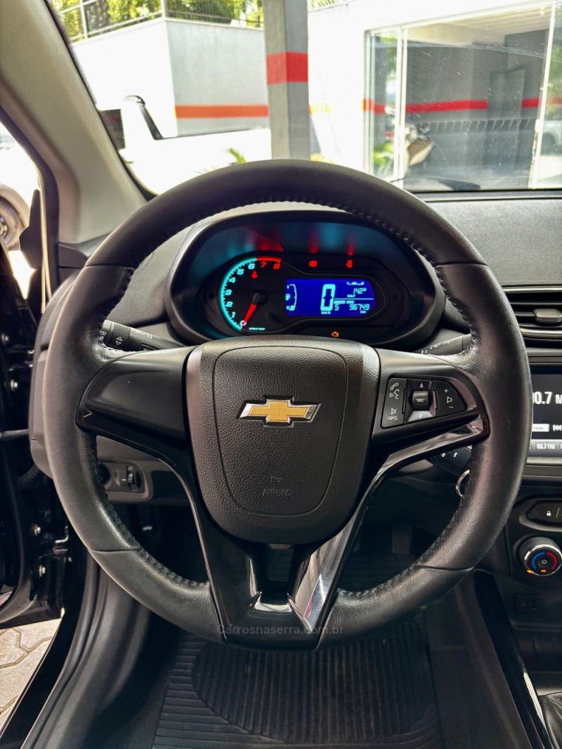 ONIX 1.4 MPFI LTZ 8V FLEX 4P MANUAL - 2017 - HARMONIA