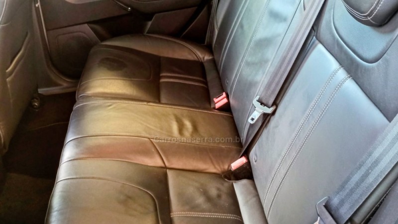 FOCUS 2.0 S SEDAN 16V FLEX 4P AUTOMÁTICO - 2015 - CAXIAS DO SUL