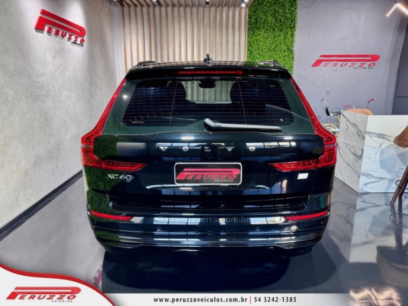 XC60 2.0 T8 INSCRIPTION 4P HYBRID AUTOMÁTICO - 2022 - NOVA PRATA