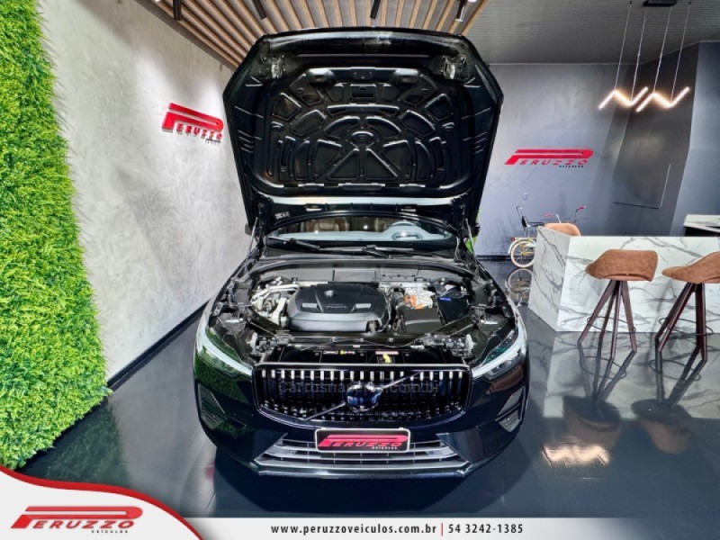 XC60 2.0 T8 INSCRIPTION 4P HYBRID AUTOMÁTICO - 2022 - NOVA PRATA