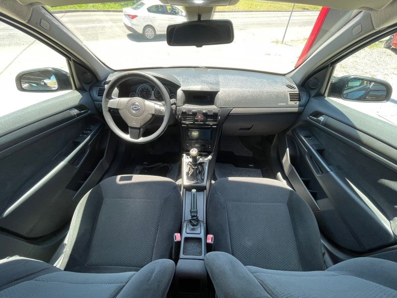 VECTRA 2.0 MPFI GT HATCH 8V FLEX 4P MANUAL - 2008 - CAXIAS DO SUL