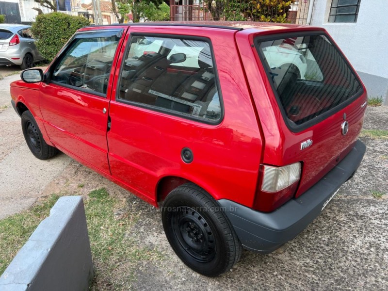 UNO 1.0 IE MILLE 8V GASOLINA 2P MANUAL - 2011 - PORTO ALEGRE