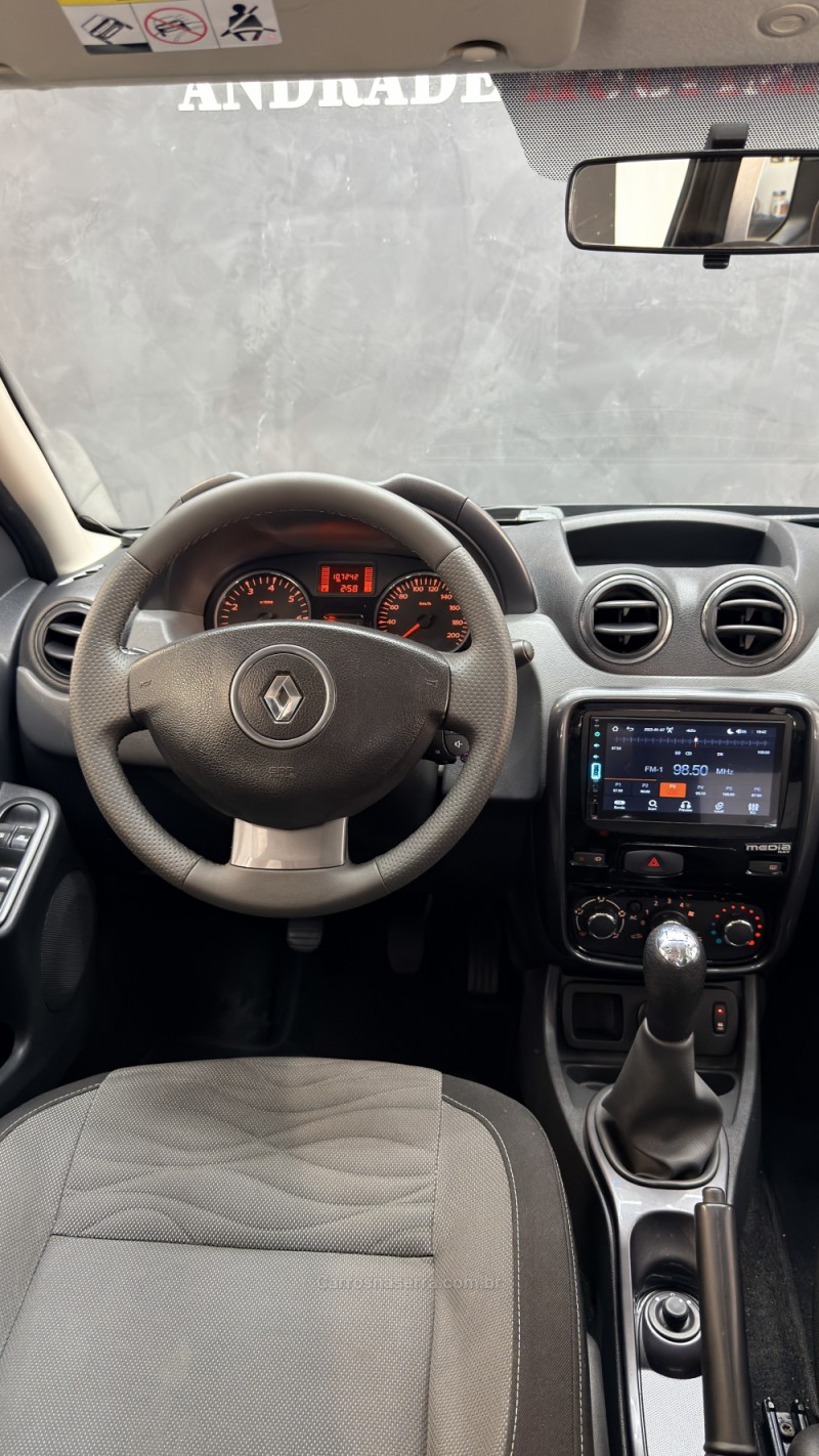 DUSTER 1.6 DYNAMIQUE 4X2 16V FLEX 4P MANUAL - 2013 - CAXIAS DO SUL