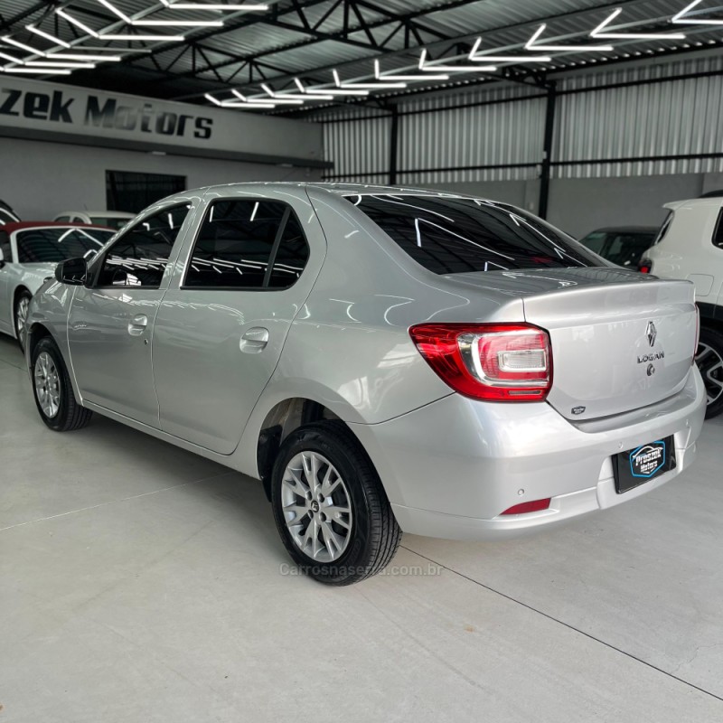 LOGAN 1.0 ZEN 12V FLEX 4P MANUAL - 2022 - CANOAS