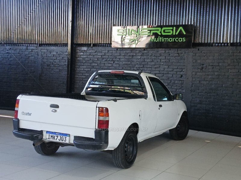COURIER 1.6 MPI L 8V FLEX 2P MANUAL - 2005 - CAXIAS DO SUL