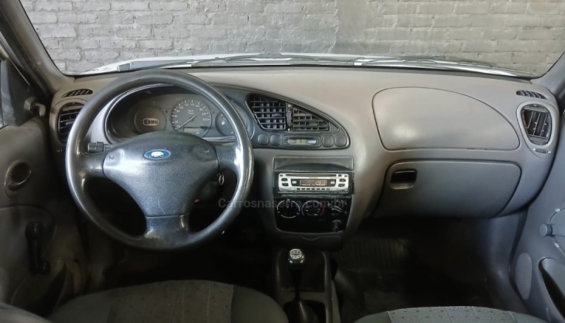 COURIER 1.6 MPI L 8V FLEX 2P MANUAL - 2005 - CAXIAS DO SUL