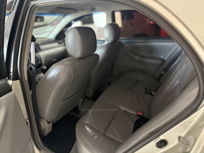 COROLLA 1.6 XLI 16V GASOLINA 4P AUTOMÁTICO - 2003 - GUAPORé