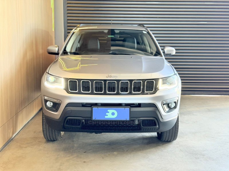 COMPASS 2.0 16V DIESEL LONGITUDE 4X4 AUTOMÁTICO - 2019 - LAJEADO