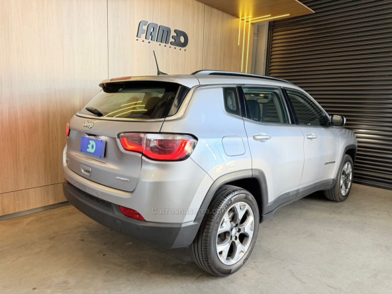 COMPASS 2.0 16V DIESEL LONGITUDE 4X4 AUTOMÁTICO - 2019 - LAJEADO