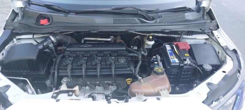 ONIX 1.4 MPFI LTZ 8V FLEX 4P MANUAL - 2015 - FARROUPILHA