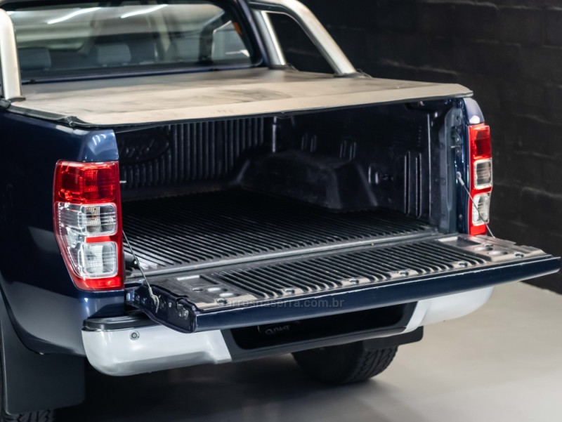 RANGER 2.5 XLT 4X2 CD 16V FLEX 4P MANUAL - 2013 - CAXIAS DO SUL